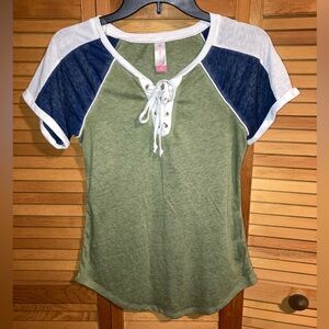 No Boundaries Green and Blue Lace-Up Raglan Tee